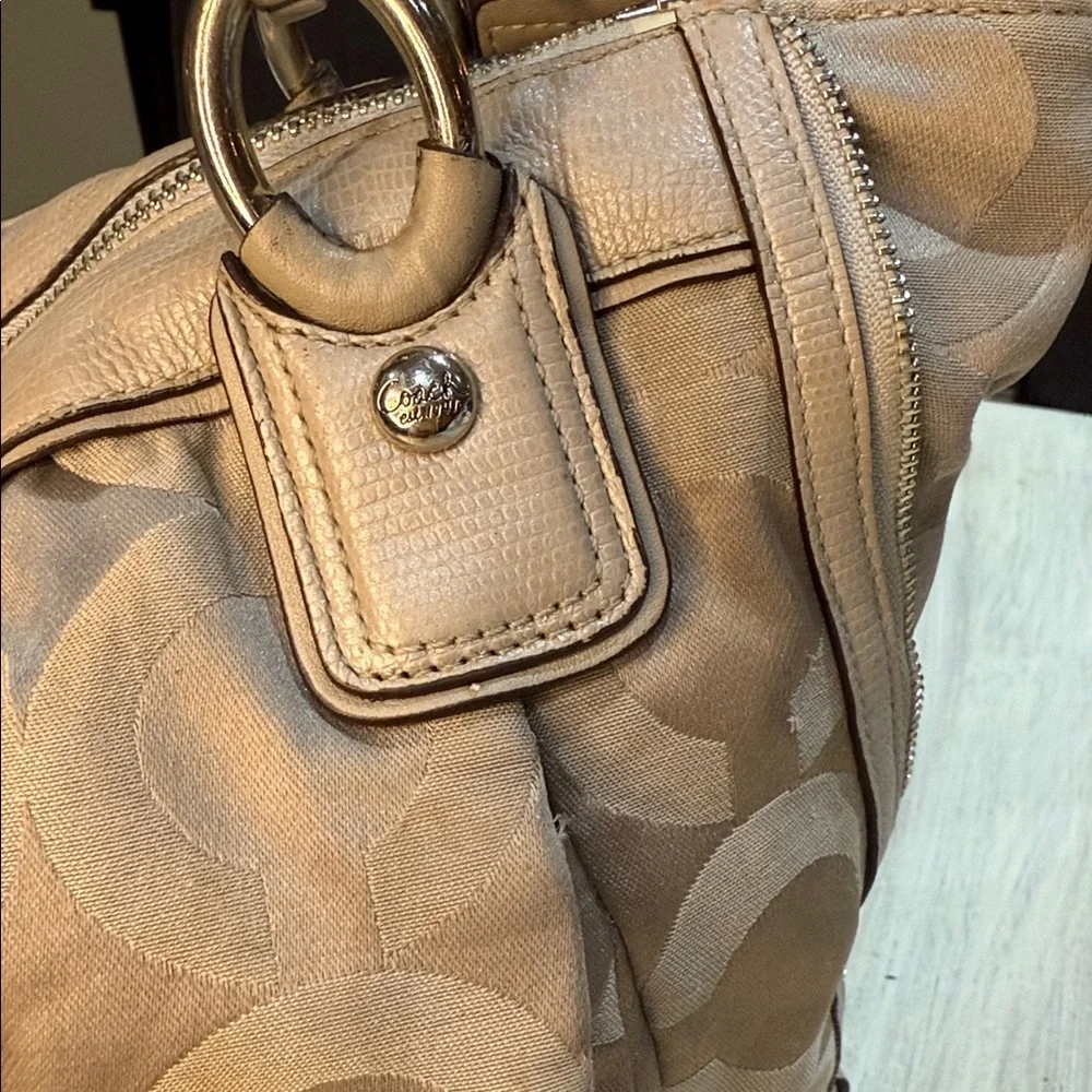 Coach Tan Opt Art Signature Shoulder Bag